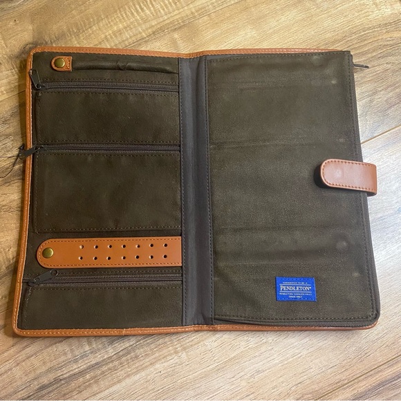 PENDLETON Travel Jewelry Organizer Wool & Leather - Picture 6 of 10